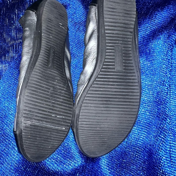 Croft and Barrow Ortholite flat shoe. Black and silver. - Picture 3 of 3